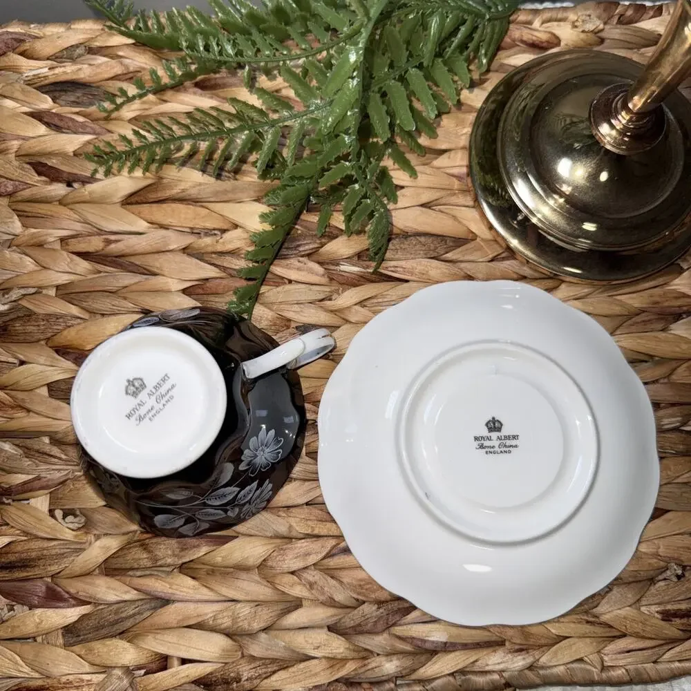 Vtg Royal Albert Black White Gold Bone China Tea Cup Saucer Set England Floral